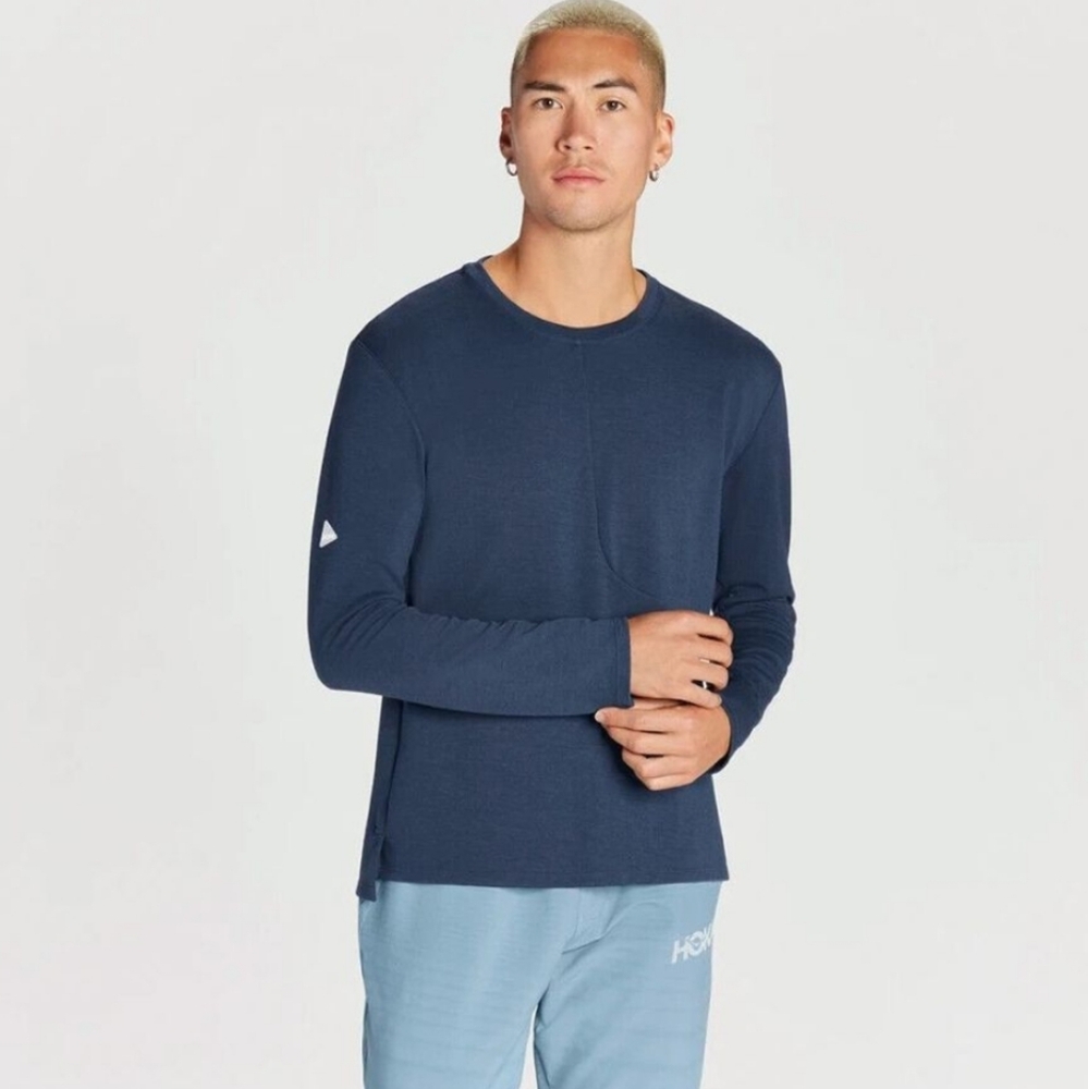 NWT Hoka Merino Blend Long Sleeve in Navy Blue Medium